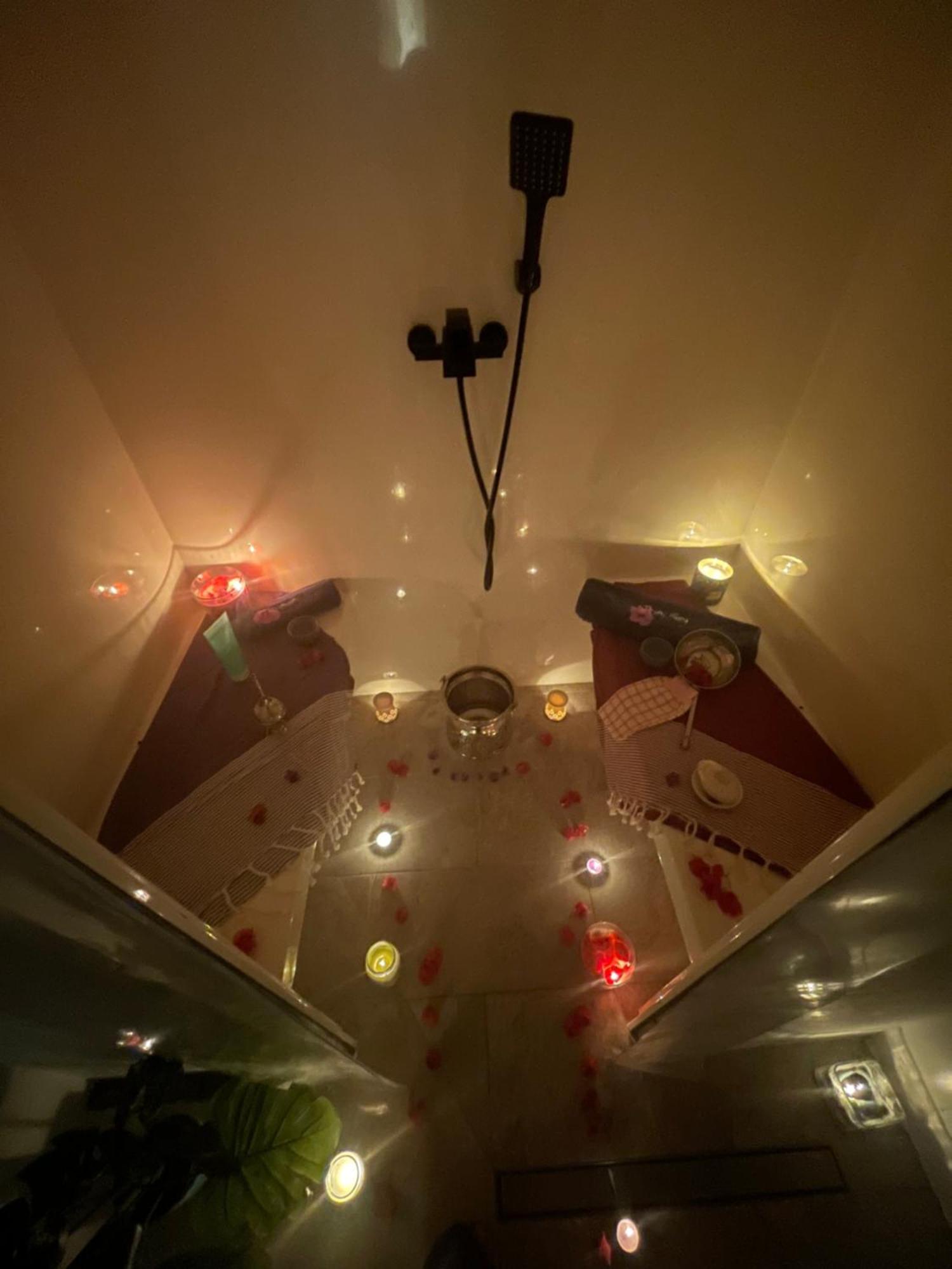 Houdarling Chalet Et Spa Hammam Jacuzzi Et Sauna Ним Екстериор снимка